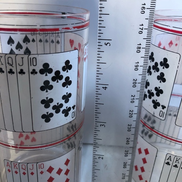 6 Plastic Playing Card Poker Cups we’ll used - Picture 9 of 14